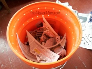 preparing a bin for worm composting, DIY