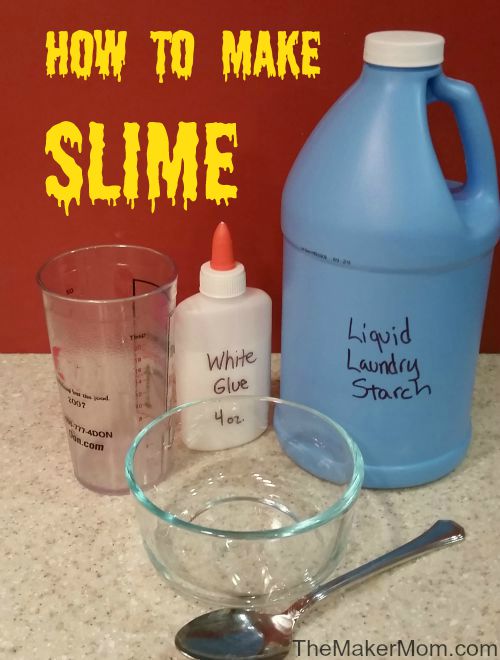 How to make stretchy slime without borax. Recipe on www.TheMakerMom.com.