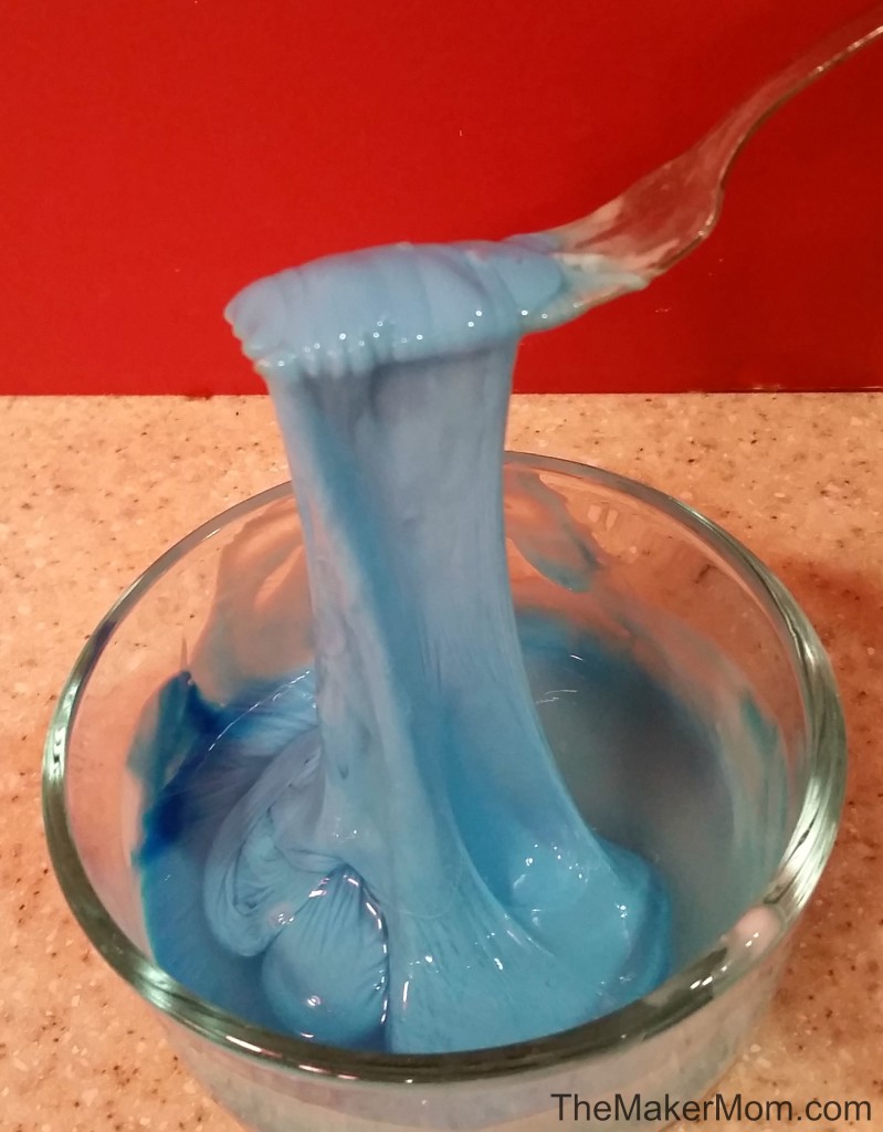 How to make stretchy slime wigh no borax. Recipe on www.TheMakerMom.com.